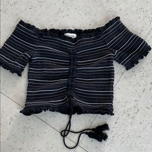 Black stretchy cropped top